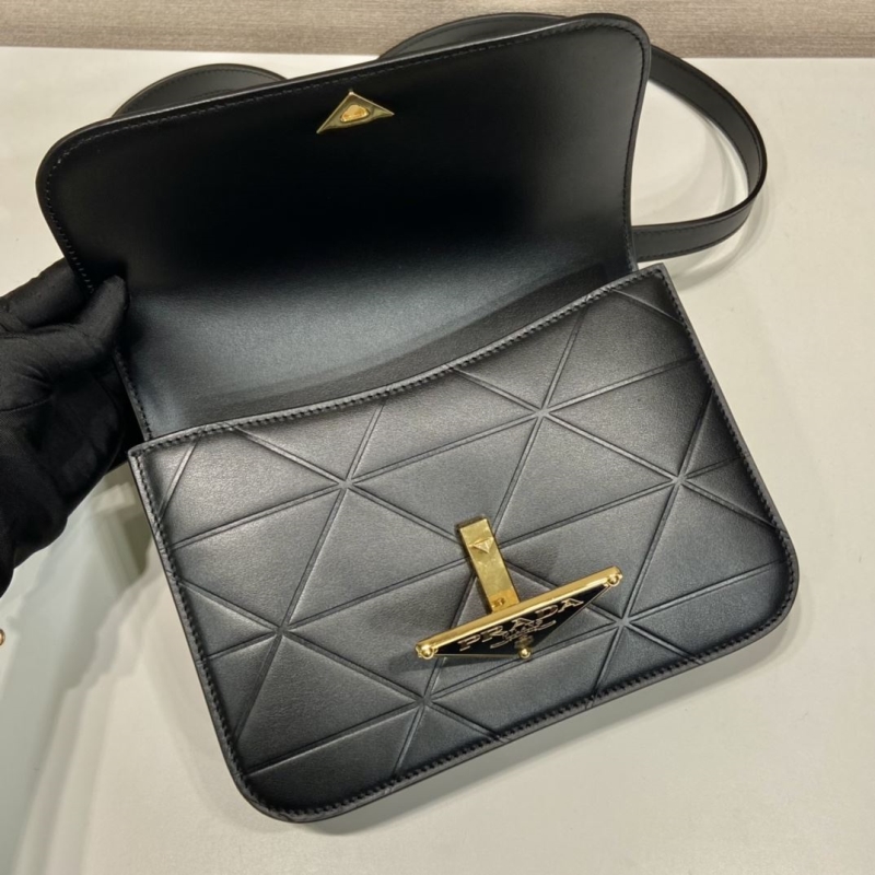 Pra*a satchel bags